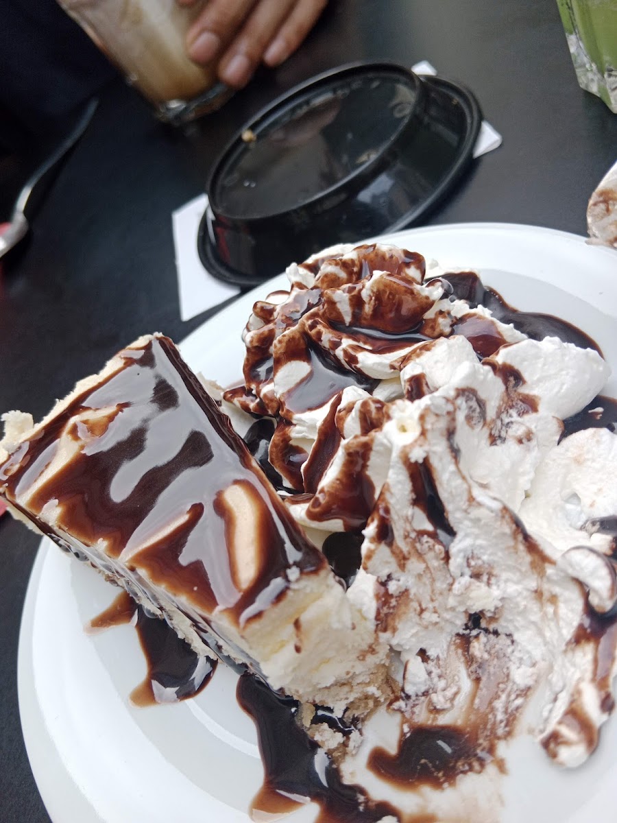 Etienne Coffee & Shop Angers-8